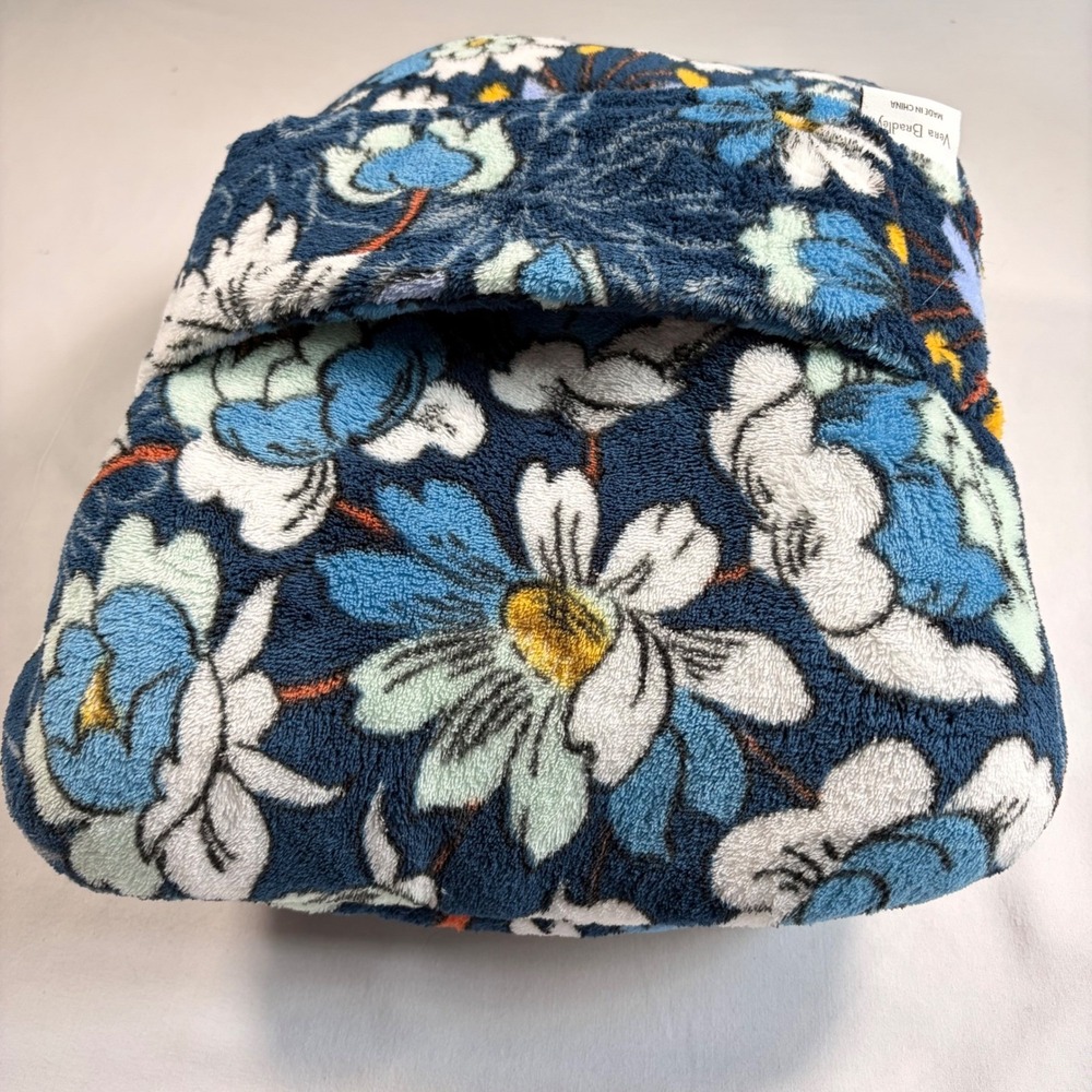 Vera Bradley Fleece Foldable Travel Blanket Pillow Pocket Blue Floral Plush